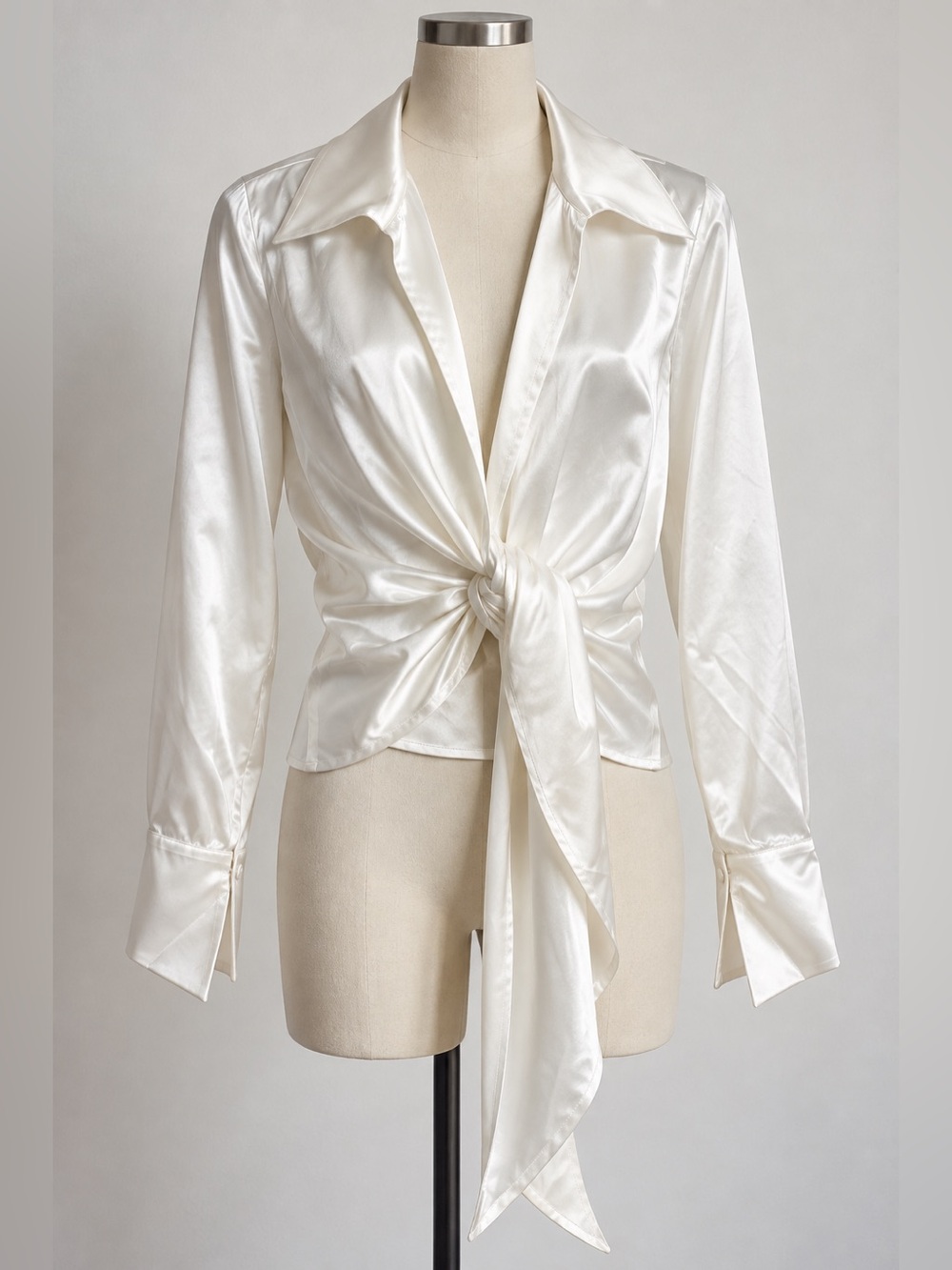 PAMELA DENNIS PRIVATE CLIENT GROUP Cuffed Tie-Front Satin Wrap Blouse Top